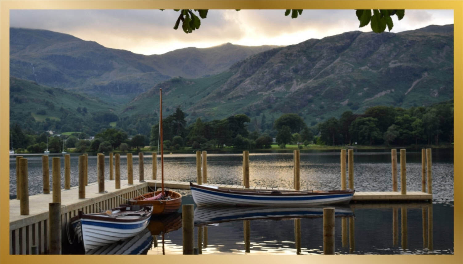 A beautiful lake side view